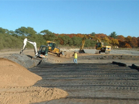 工业园区新疆兵团揭牌玄武岩纤维科研双平台，打造产业创新新高地